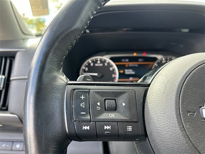 2023 Nissan Pathfinder SL