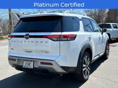 2025 Nissan Pathfinder Platinum