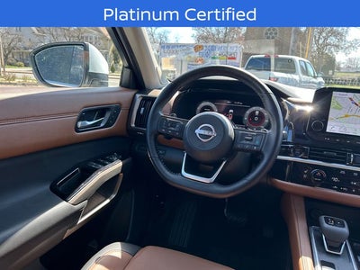 2025 Nissan Pathfinder Platinum