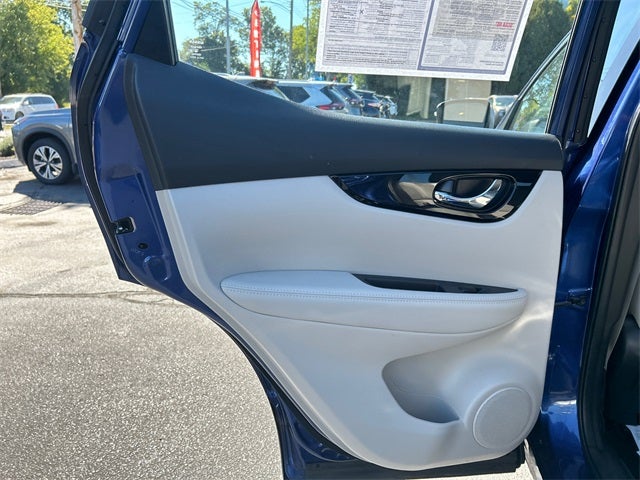 2022 Nissan Rogue Sport SL