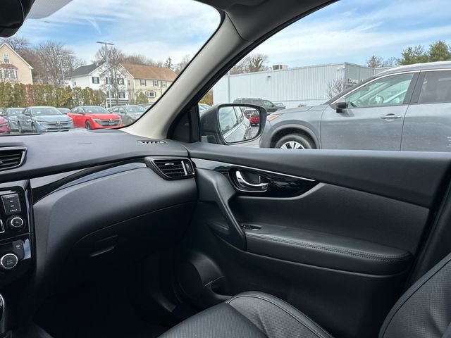 2022 Nissan Rogue Sport SL