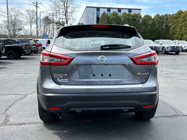 2022 Nissan Rogue Sport SL
