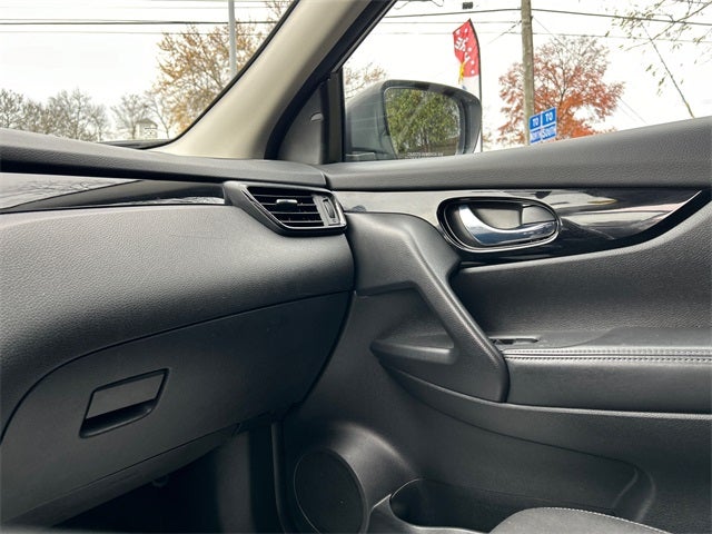 2020 Nissan Rogue Sport SV