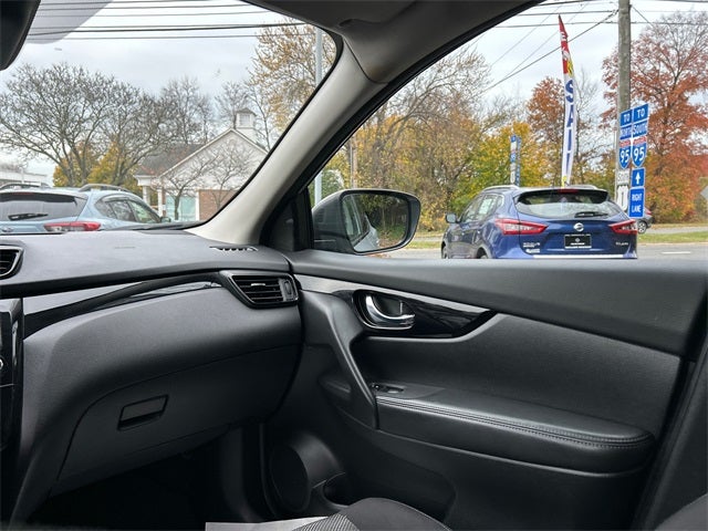 2020 Nissan Rogue Sport SV