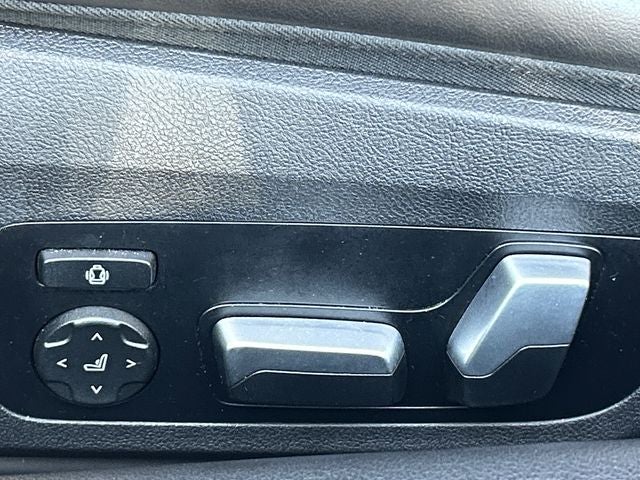 2024 BMW 8 Series M850i xDrive M Performance